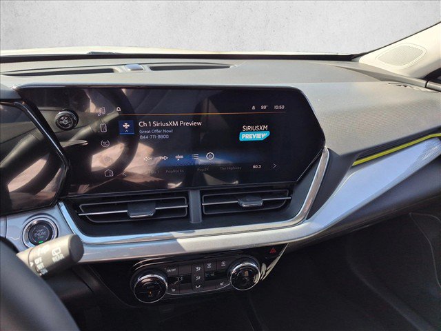 Used 2025 Chevrolet Trax LT w/ Driver Confidence Package FWD image 13