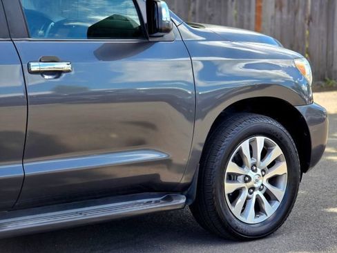 Used 2011 Toyota Sequoia Limited AWD/4WD image 12