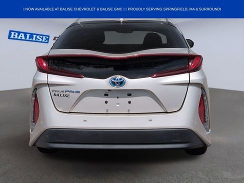 Used 2017 Toyota Prius Prime Advanced FWD image 4