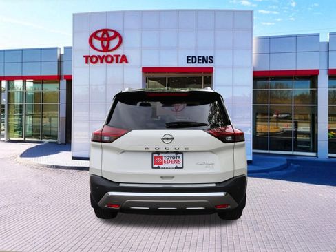 Used 2021 Nissan Rogue Platinum AWD/4WD image 4