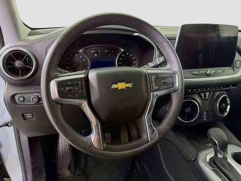 Used 2024 Chevrolet Blazer LT w/ Convenience Package FWD image 14