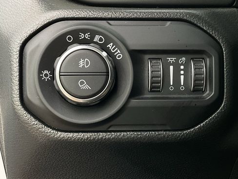 Used 2022 Jeep Gladiator Sport image 26