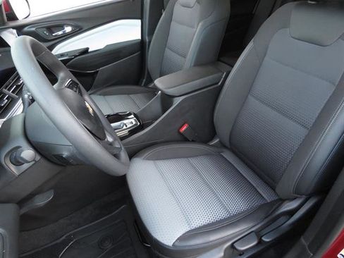 Used 2024 Chevrolet Trax LT image 14