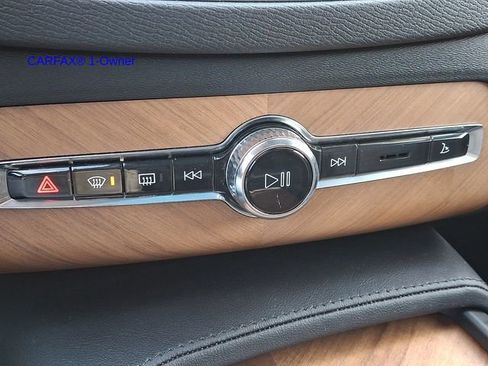 Certified 2023 Volvo XC90 B6 Plus AWD/4WD image 20