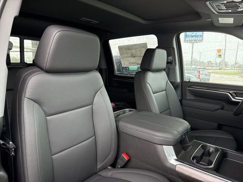 New 2026 Chevrolet Silverado 2500 LTZ w/ LTZ Plus Package AWD/4WD image 36