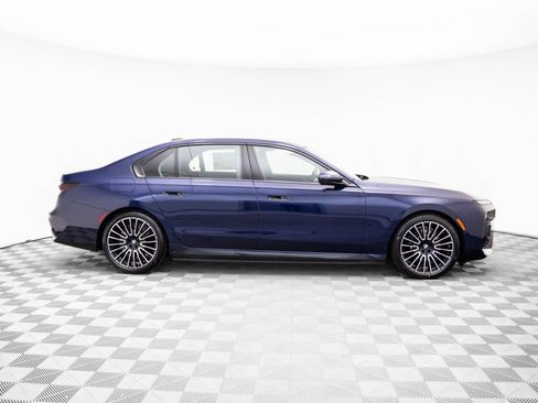 New 2026 BMW 750e xDrive w/ Executive Package AWD/4WD image 7