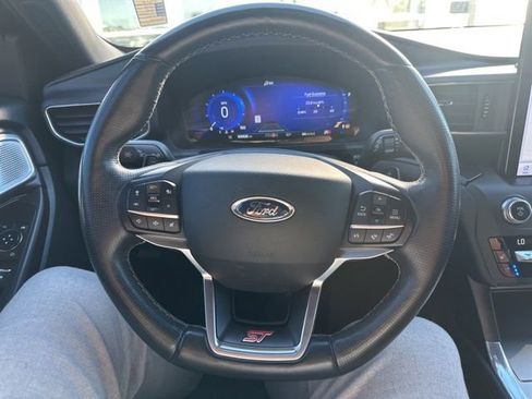 Used 2020 Ford Explorer ST w/ ST Street Pack AWD/4WD image 40