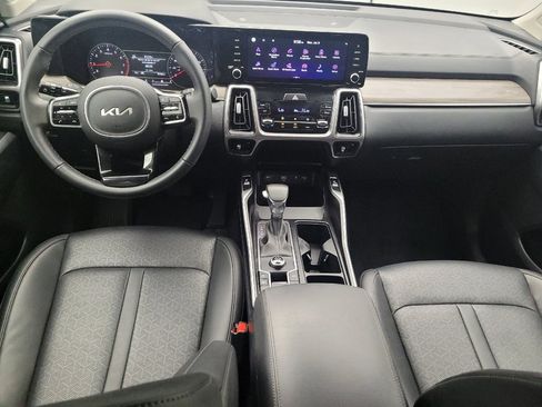 Used 2023 Kia Sorento EX w/ Panoramic Sunroof Package FWD image 22