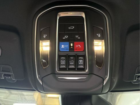 New 2025 Jeep Grand Cherokee Limited AWD/4WD image 29