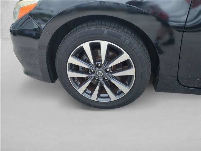 Used 2017 Nissan Altima 2.5 SV FWD image 23