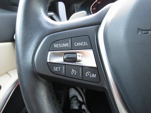 Used 2022 BMW 330i xDrive Sedan w/ Driving Assistance Package image 22