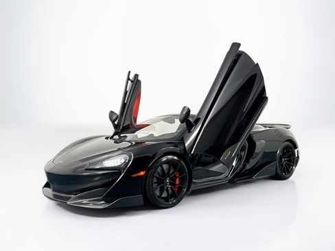 Used 2020 McLaren 600LT Spider RWD image 36