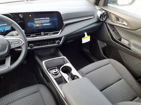 New 2026 Chevrolet Equinox LT AWD/4WD image 9