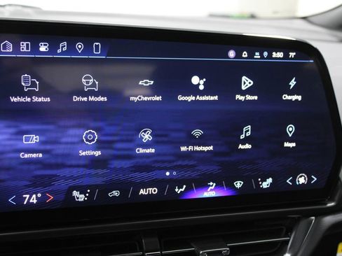 New 2026 Chevrolet Equinox EV LT image 37