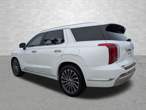 Used 2023 Hyundai Palisade Calligraphy w/ Cargo Package FWD image 4