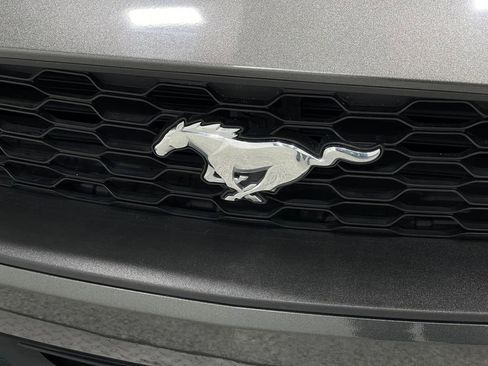 Used 2018 Ford Mustang Premium image 37