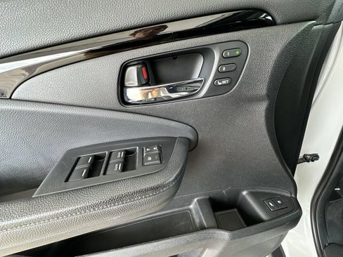 Used 2020 Honda Pilot Touring image 24