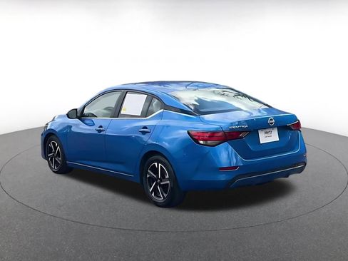 Used 2025 Nissan Sentra SV image 11