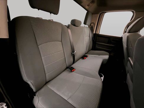 Used 2019 RAM 1500 Express AWD/4WD image 26