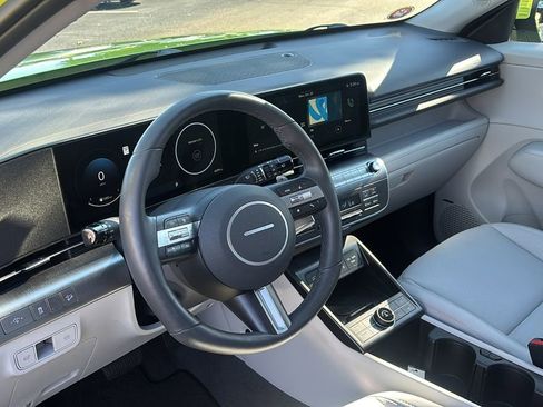 Used 2025 Hyundai Kona Limited image 23