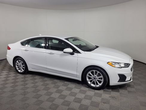 Used 2020 Ford Fusion SE FWD image 11