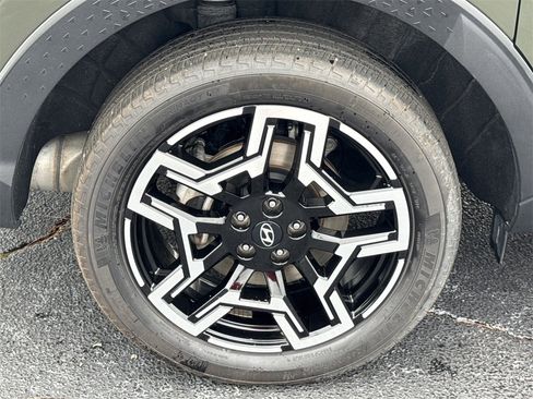 Used 2025 Hyundai Santa Cruz Limited image 17