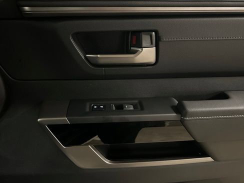 New 2026 Toyota Tundra Limited AWD/4WD image 19