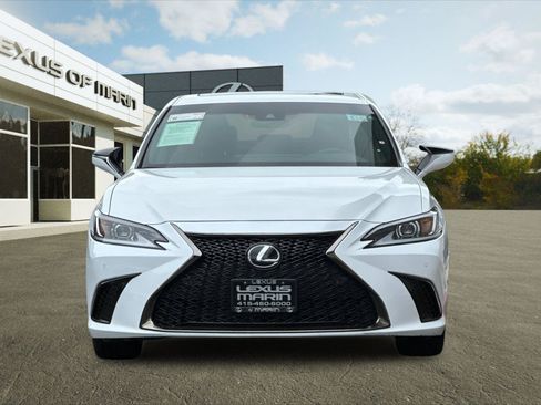 Used 2025 Lexus ES 300h F Sport FWD image 5
