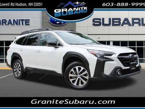 Used 2024 Subaru Outback Premium image 1