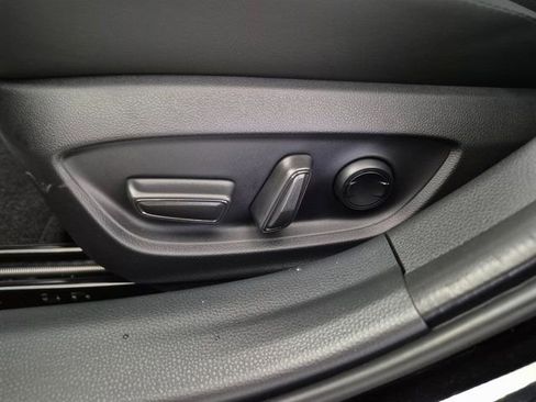 New 2026 Toyota Prius Plug-In Hybrid image 15