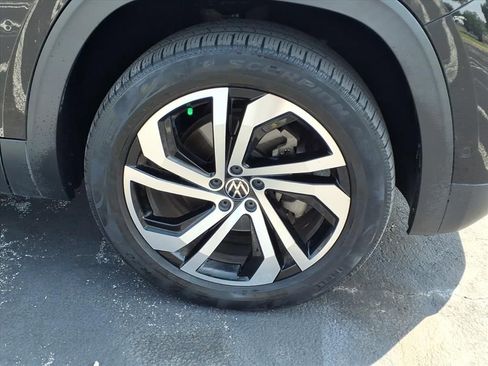 Used 2021 Volkswagen Atlas SEL Premium AWD/4WD image 16