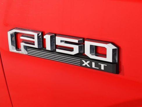 Used 2017 Ford F150 XLT w/ Equipment Group 302A Luxury image 21