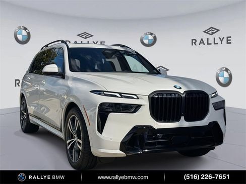 Certified 2025 BMW X7 xDrive40i w/ M Sport Package image 1