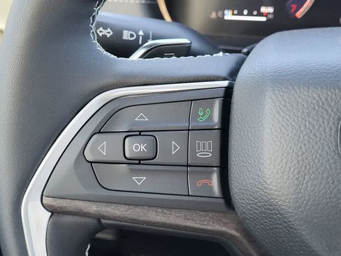 New 2026 Jeep Grand Cherokee Altitude image 15