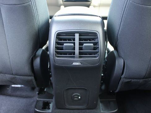 Used 2022 Ford Escape SE w/ Cold Weather Package image 33