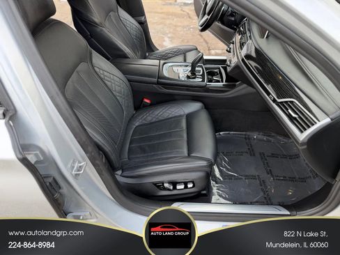 Used 2020 BMW 750i xDrive w/ Executive Package image 11