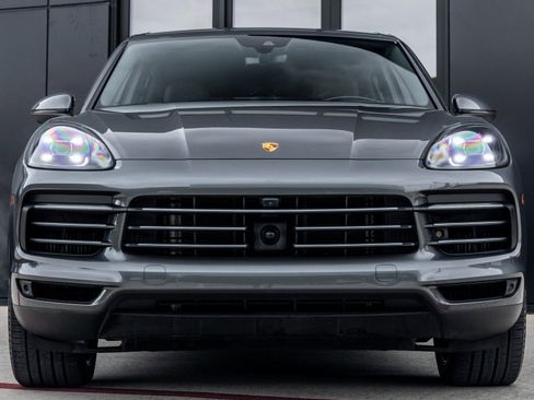 Used 2023 Porsche Cayenne image 15