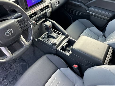 New 2025 Toyota Tacoma TRD Off-Road image 8