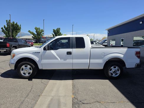 Used 2014 Ford F150 XLT w/ Trailer Tow Package RWD image 4