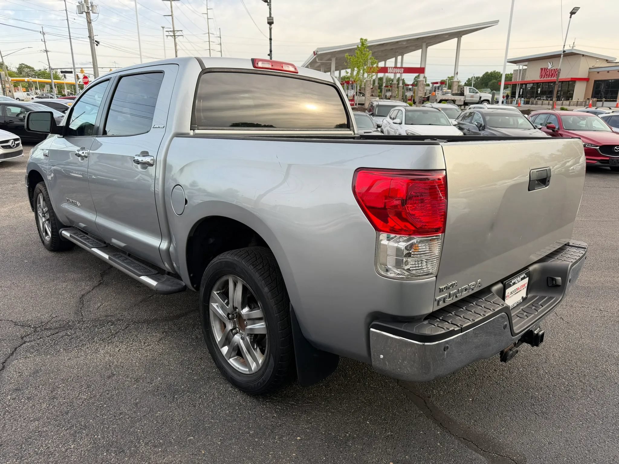 Used 2010 Toyota Tundra Limited RWD image 3