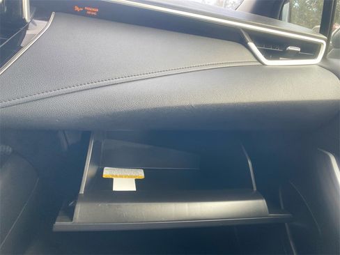 Used 2020 Toyota Corolla SE image 23