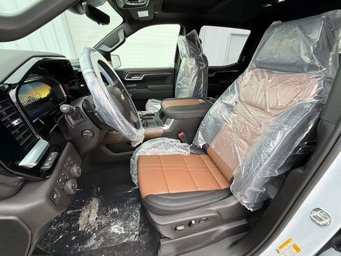 New 2026 Chevrolet Silverado 1500 High Country w/ High Country Premium Package image 10