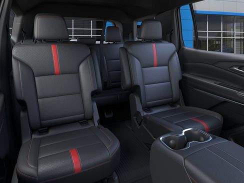 New 2026 Chevrolet Traverse RS w/ LPO, Floor Liner Package FWD image 17
