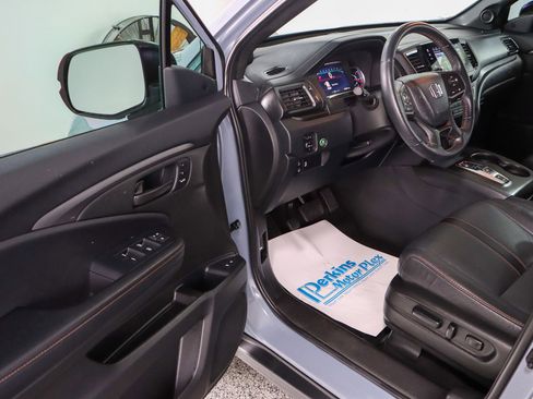 Used 2022 Honda Pilot TrailSport image 3