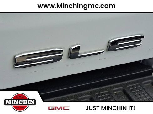 Certified 2022 GMC Sierra 3500 SLE w/ SLE Value Package AWD/4WD image 30