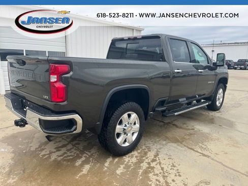Used 2022 Chevrolet Silverado 2500 LTZ w/ LTZ Premium Package AWD/4WD image 6