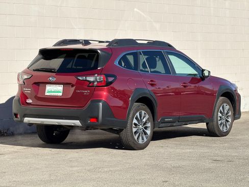 Used 2023 Subaru Outback Limited XT image 3