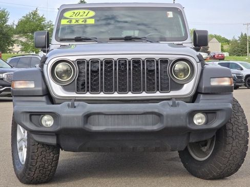 Used 2021 Jeep Wrangler Unlimited Sport AWD/4WD image 14