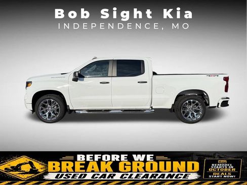 Used 2022 Chevrolet Silverado 1500 Custom AWD/4WD image 5