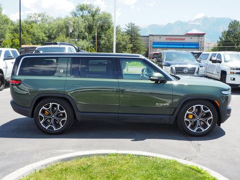 Used 2023 Rivian R1S Launch Edition AWD/4WD image 4